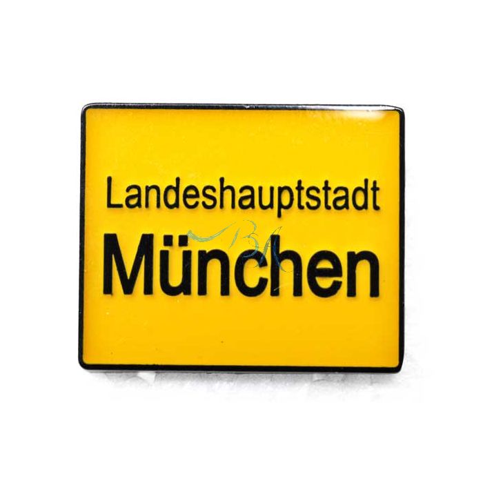 Pin Anstecker Souvenir Ortschild München